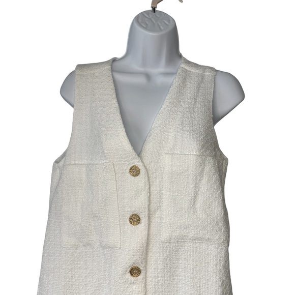 Tuckernuck NEW White Textured Tweed V Neck Myla Minimalist Romper - Picture 5 of 10
